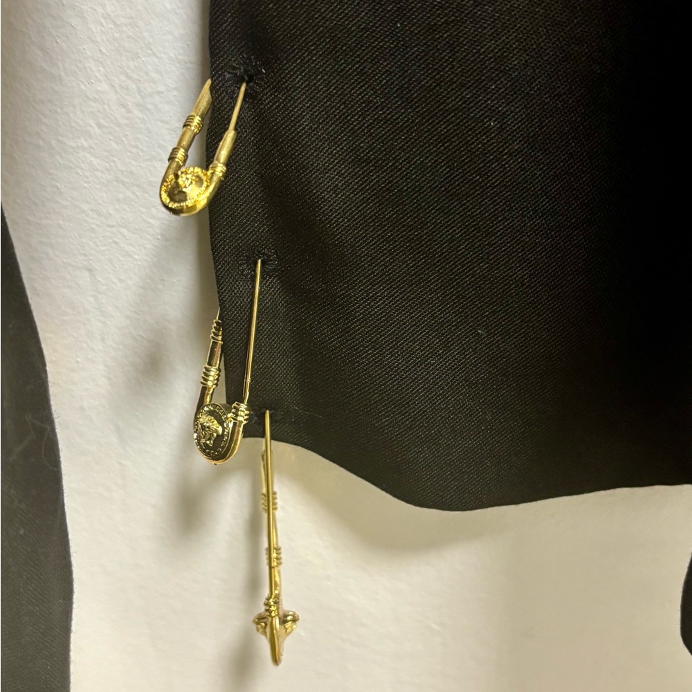 NWT Black Blazer with Oversized Gold Safety Pins - Picture 6 of 8